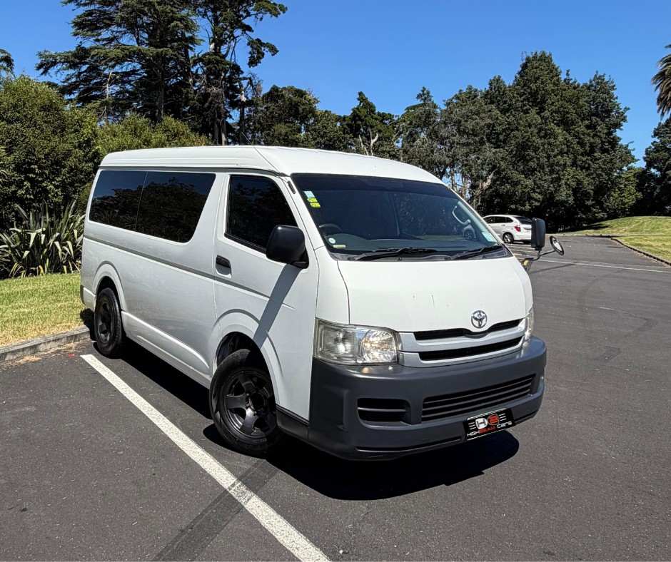 2008 Toyota Hiace Carousel 11