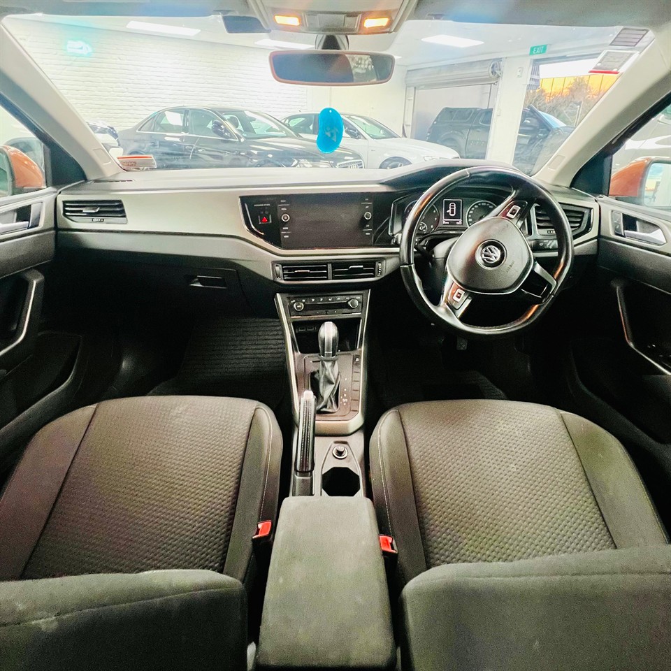 2018 Volkswagen Polo Carousel 10