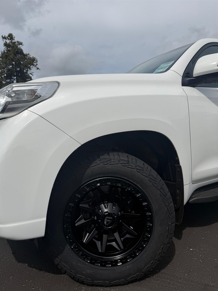 2016 Toyota Landcruiser prado GX 2.8D/4WD/6AT/SW/5 Carousel 10