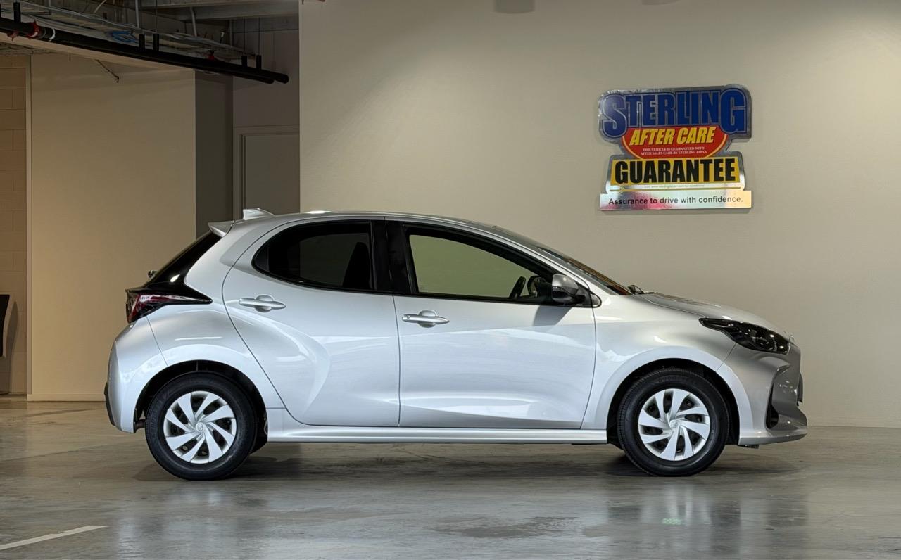 2021 Toyota Yaris Hybrid X Collage 1