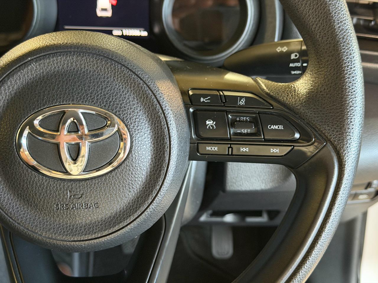 2021 Toyota Yaris Cross HYBRID-X Carousel 7