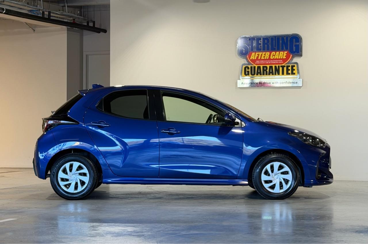 2022 Toyota Yaris Hybrid X Carousel 15
