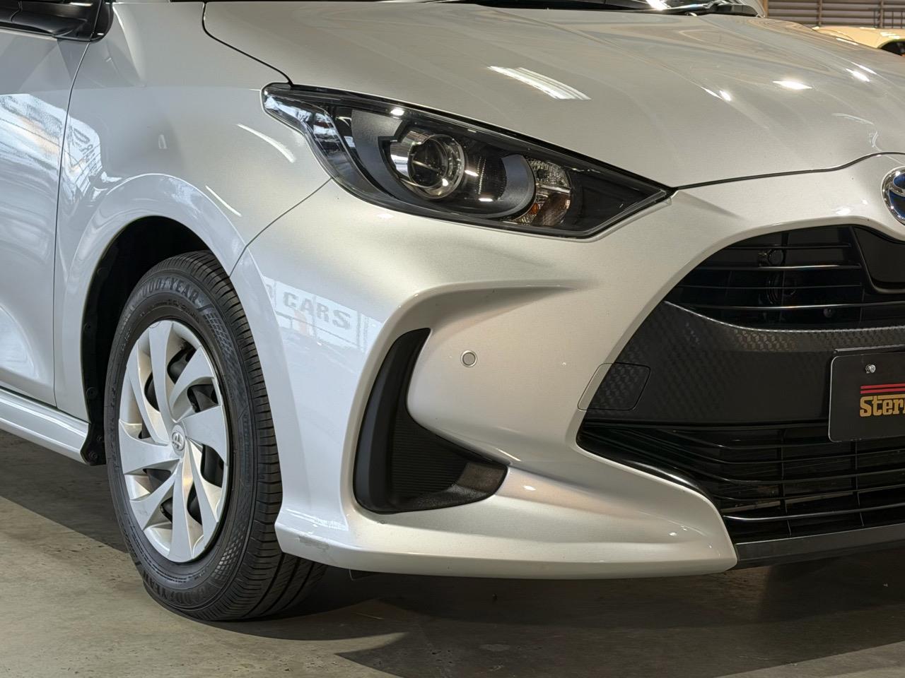 2021 Toyota Yaris Hybrid X Carousel 11