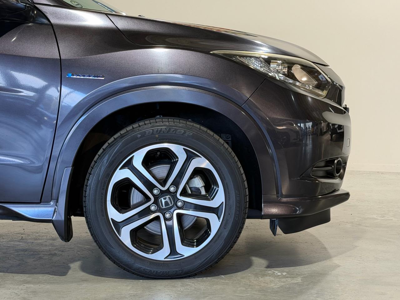 2014 Honda Vezel Hybrid Z Carousel 2