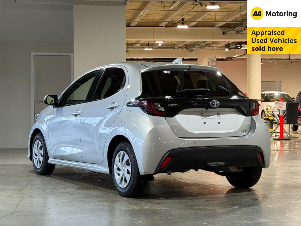 2021 Toyota Yaris Hybrid X Carousel 15