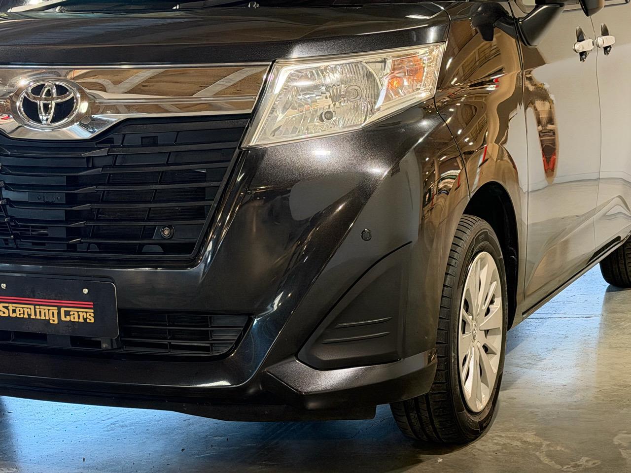 2018 Toyota Roomy G-GRADE Carousel 3