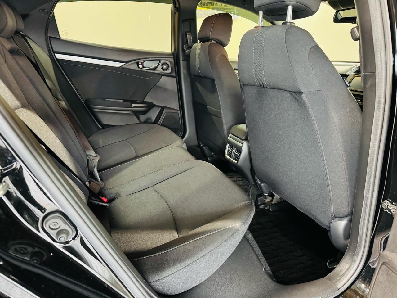 2019 Honda Civic Hatchback Carousel 6