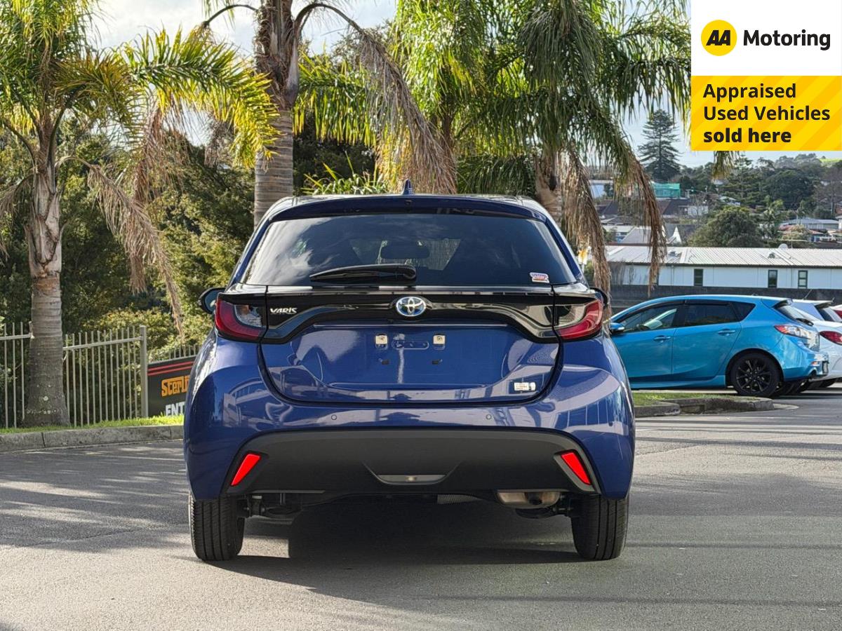2021 Toyota Yaris Hybrid X Carousel 16