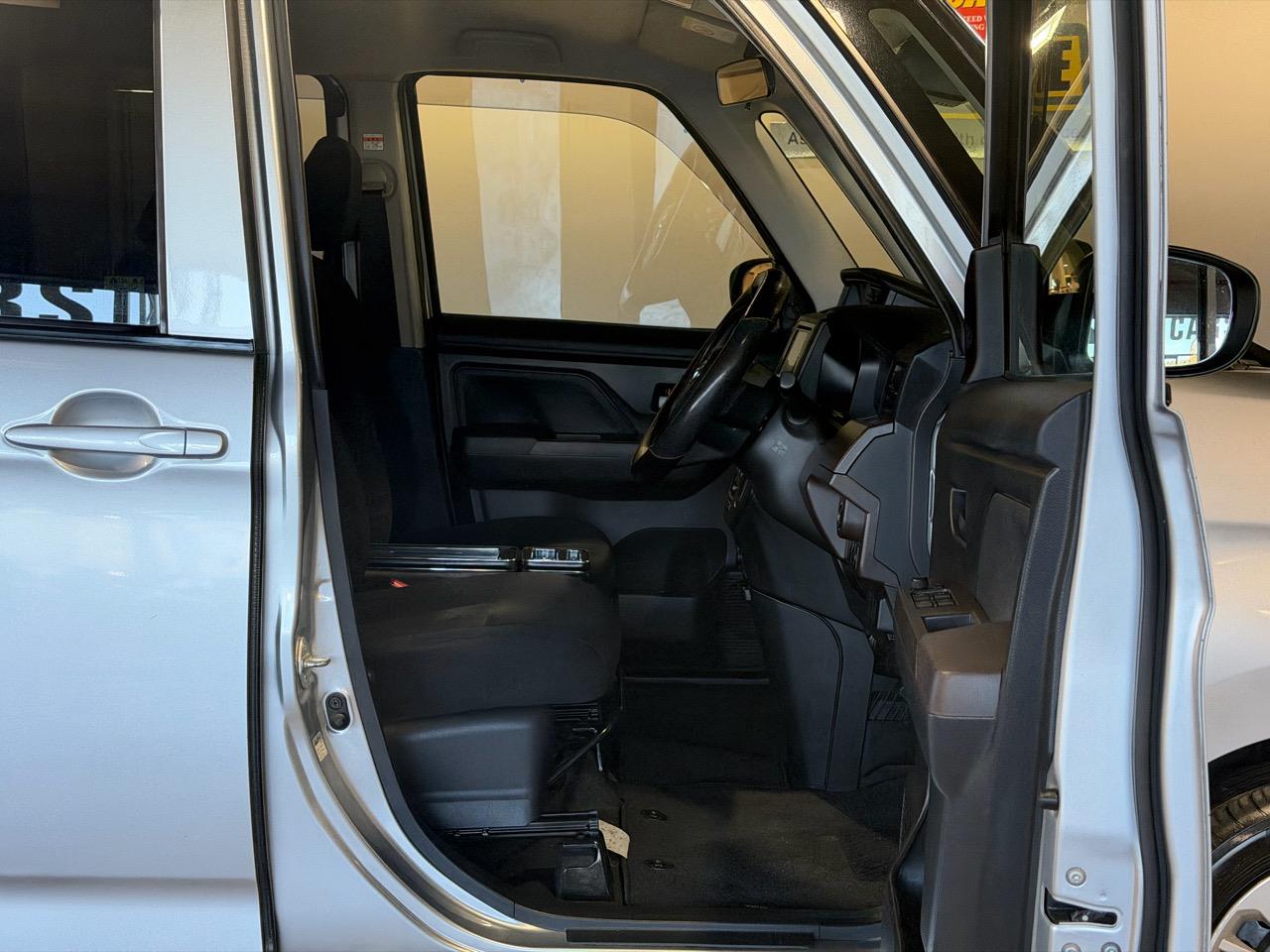 2018 Toyota Tank XS Carousel 8