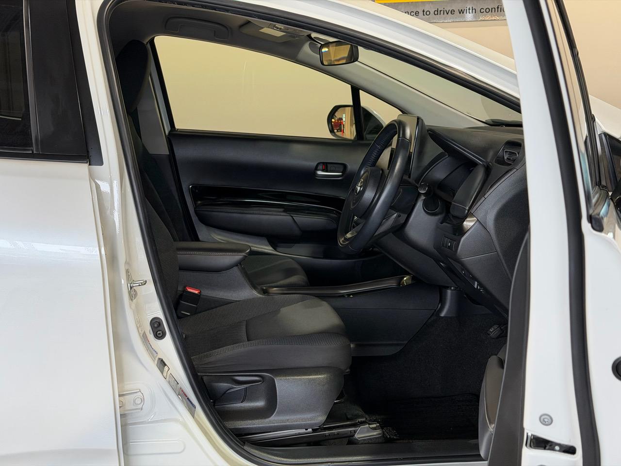 2021 Toyota Aqua Z-GRADE Carousel 9