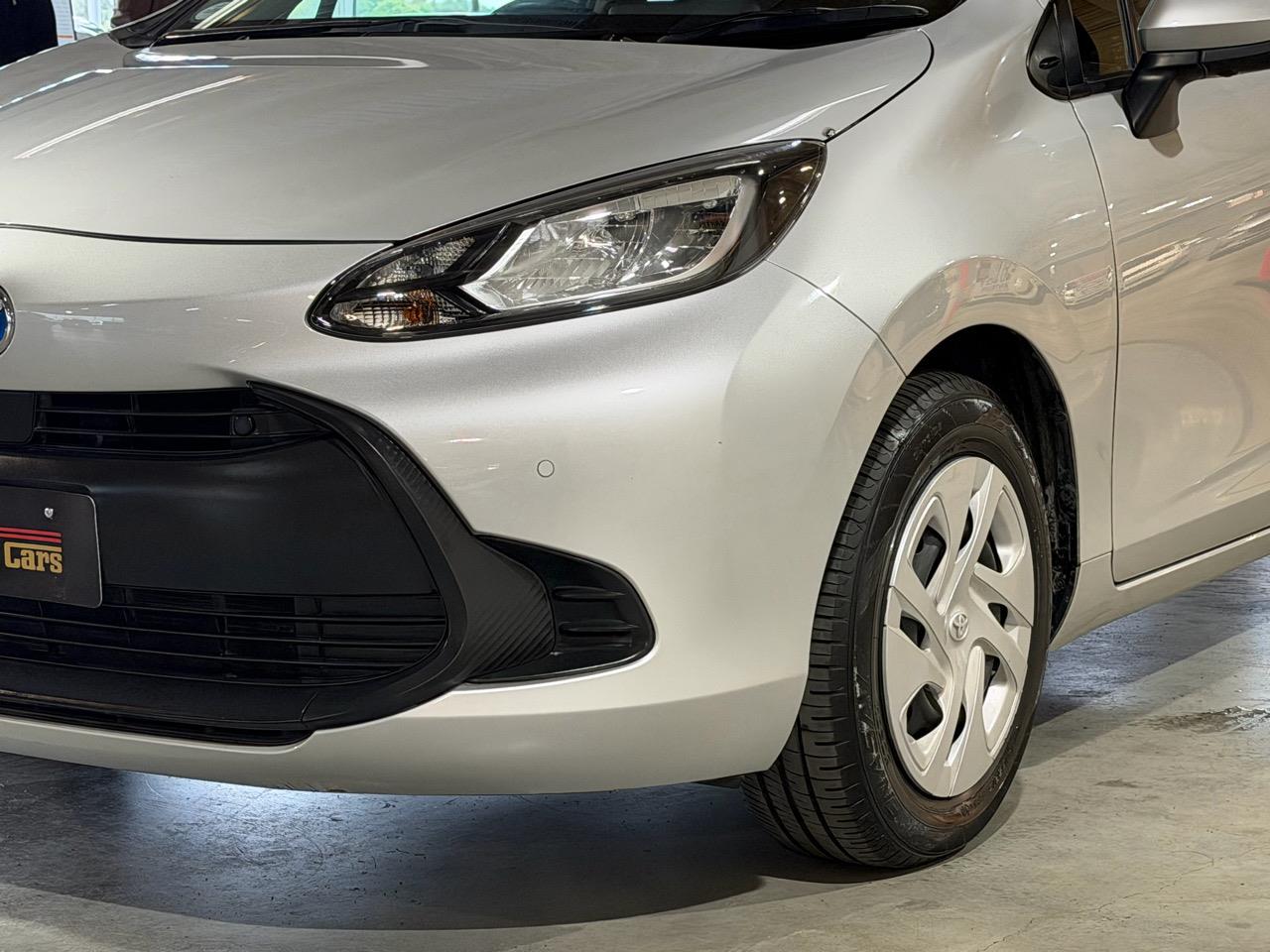 2021 Toyota Aqua X-GRADE Carousel 13