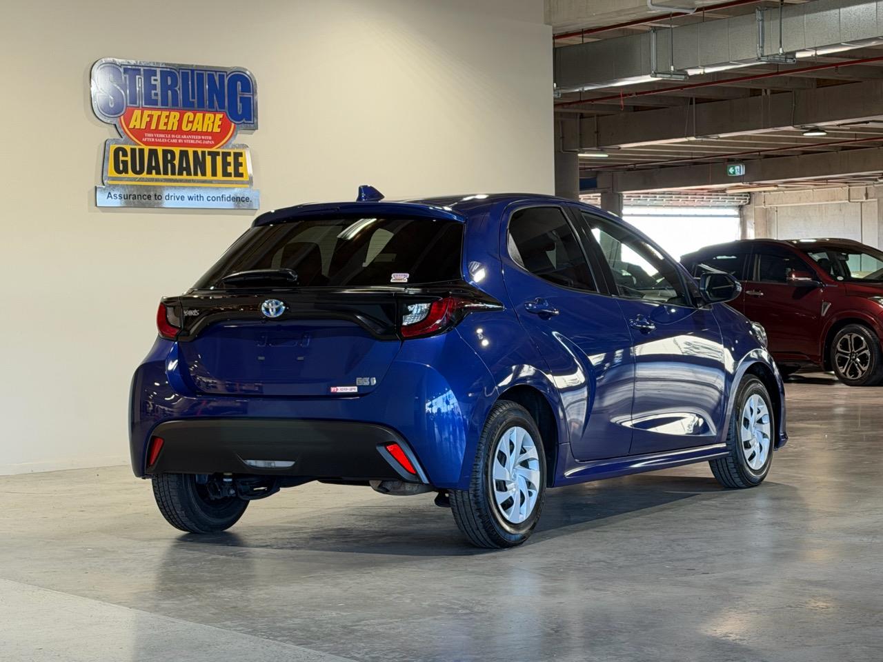 2022 Toyota Yaris Hybrid X Carousel 13