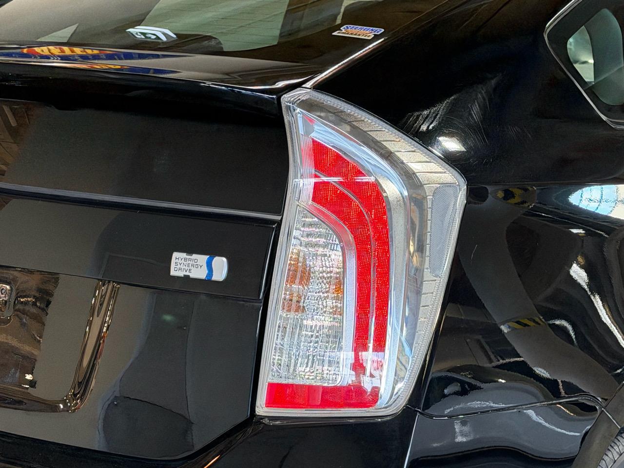 2015 Toyota Prius S -Grade Carousel 18