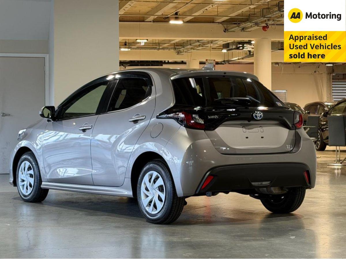 2021 Toyota Yaris Hybrid X Carousel 15