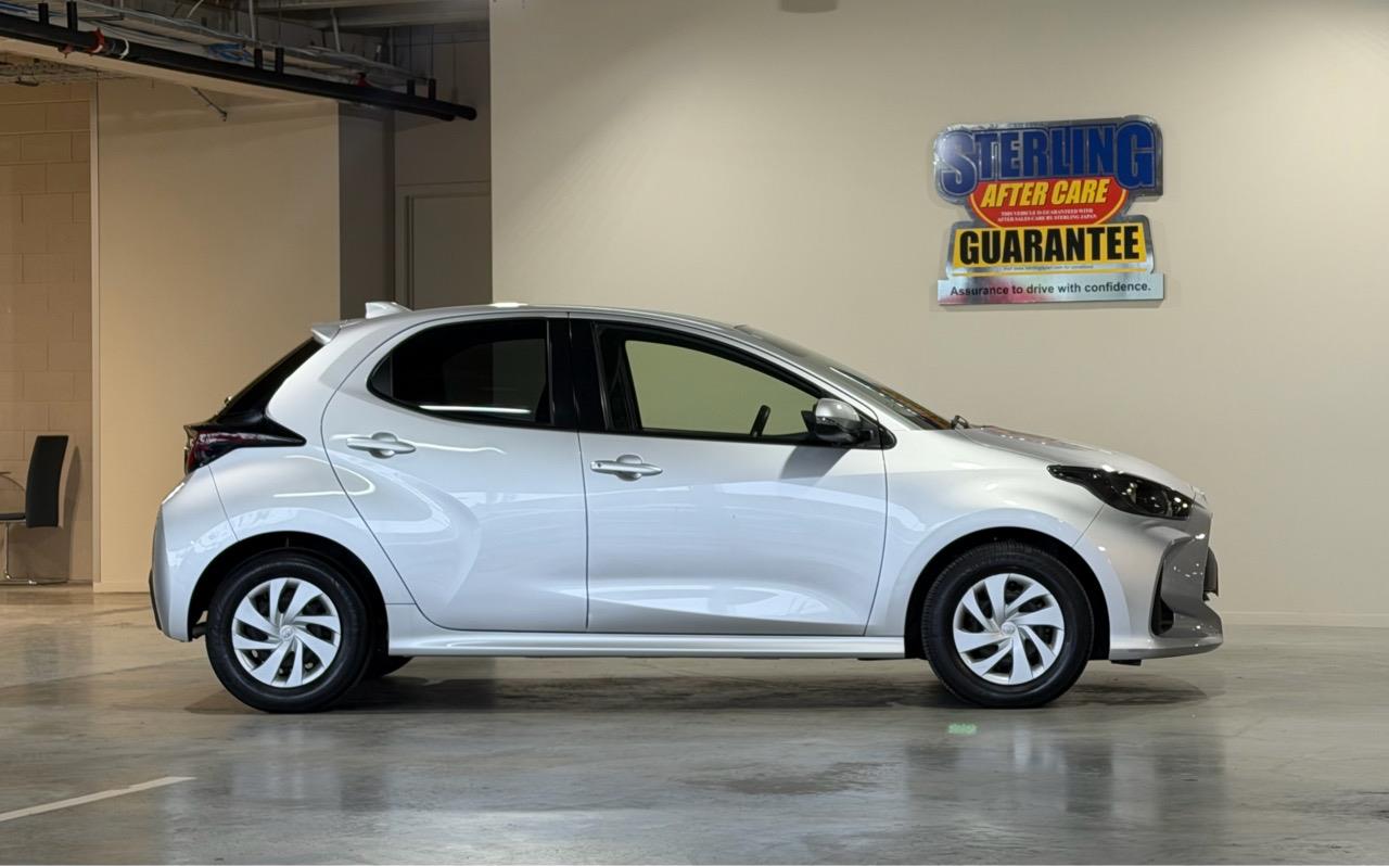 2021 Toyota Yaris Hybrid X Carousel 1