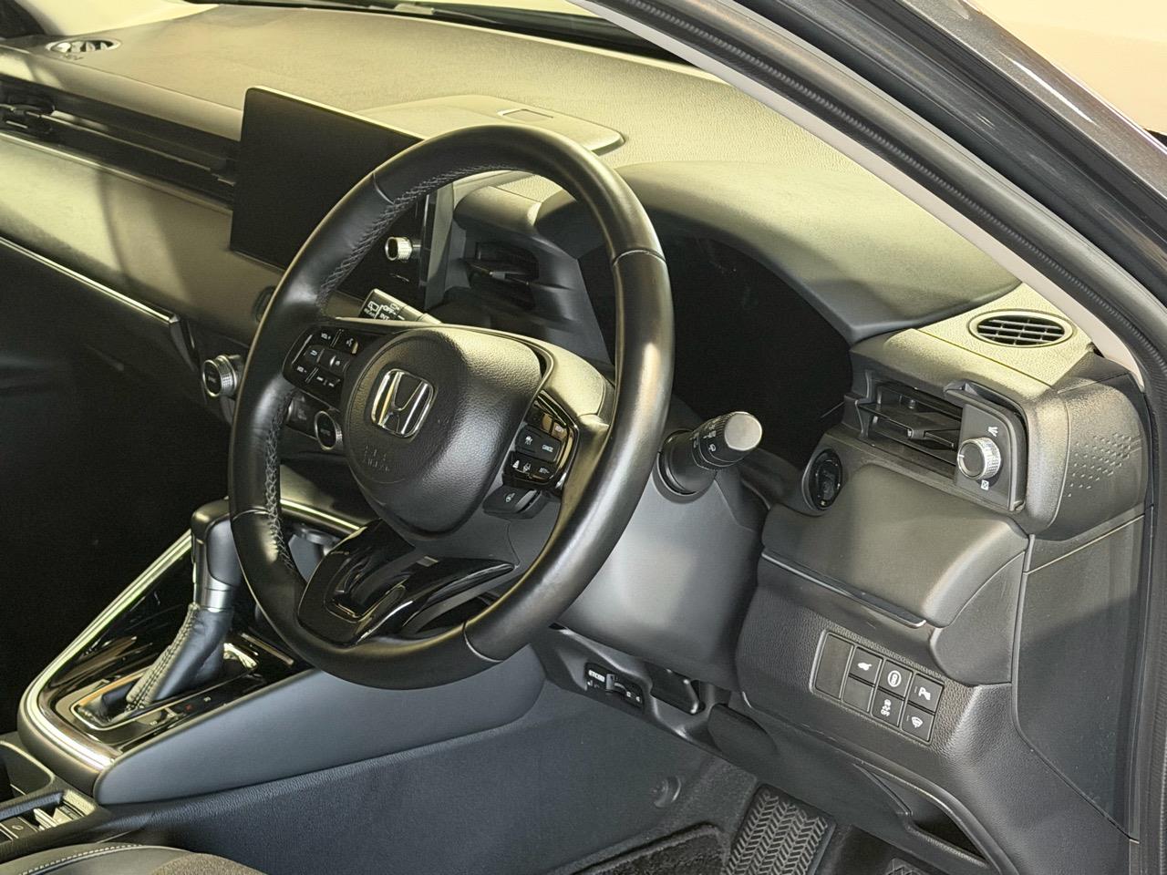 2021 Honda Vezel E:HEV Z Carousel 6