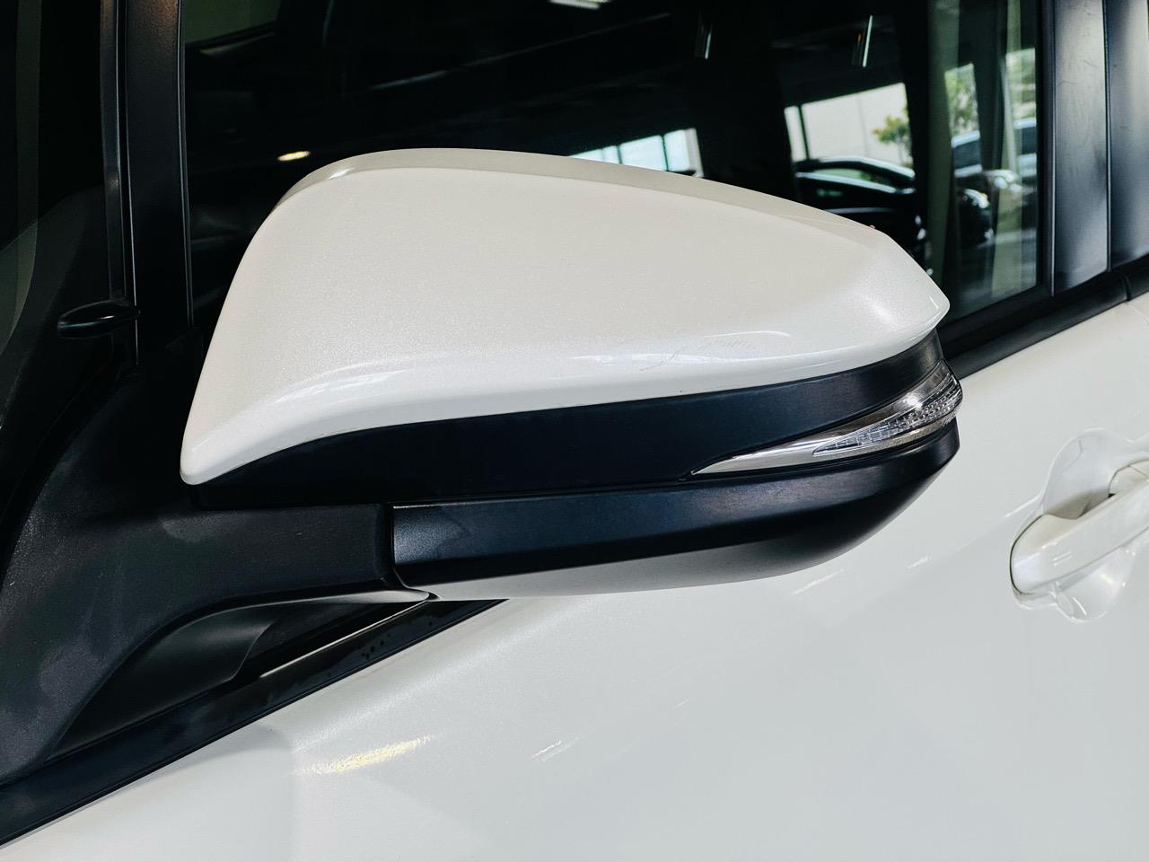 2014 Toyota Voxy Hybrid - V Grade Carousel 8