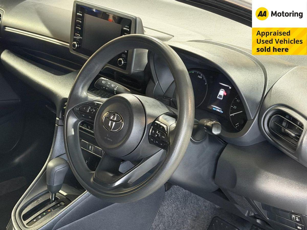 2021 Toyota Yaris Hybrid X Carousel 6