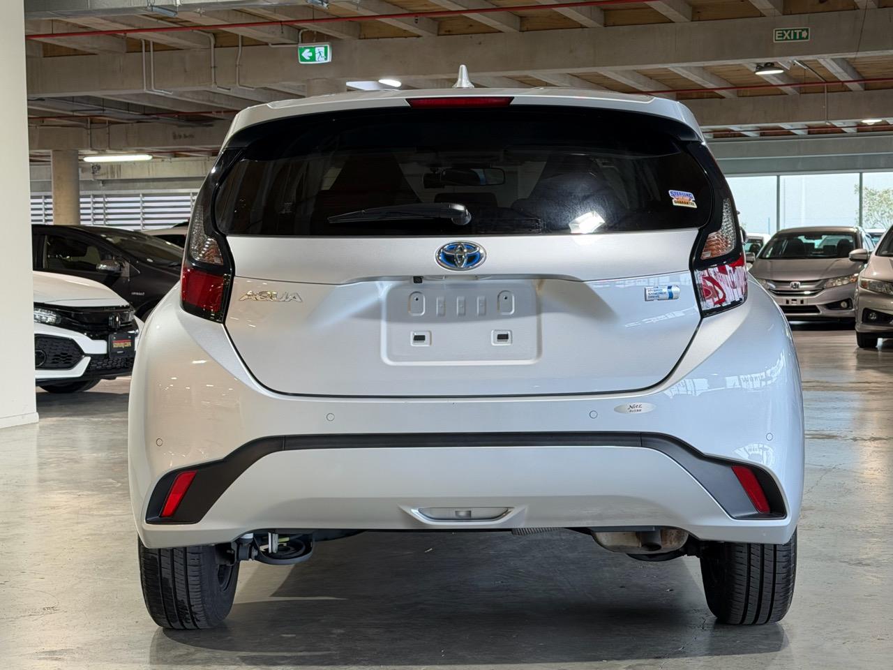 2021 Toyota Aqua X-GRADE Carousel 2