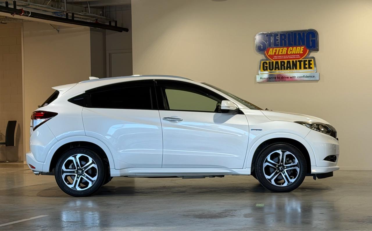 2015 Honda Vezel Hybrid Z Collage 1