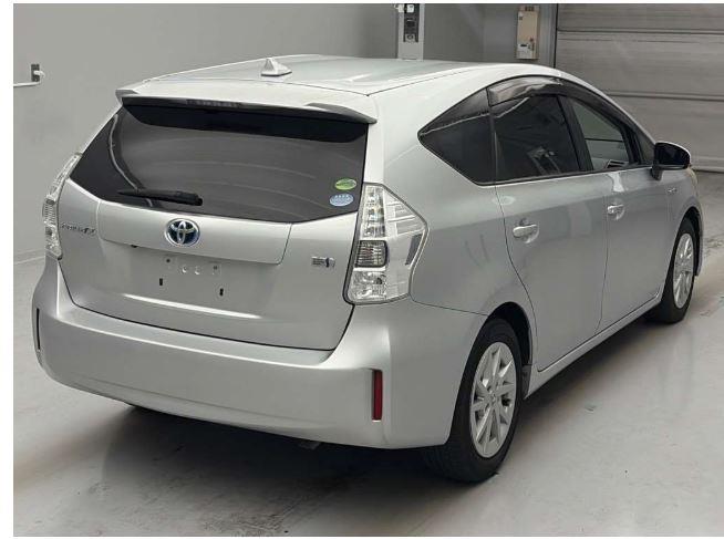 2012 Toyota Prius ALPHA G-GRADE Carousel 3