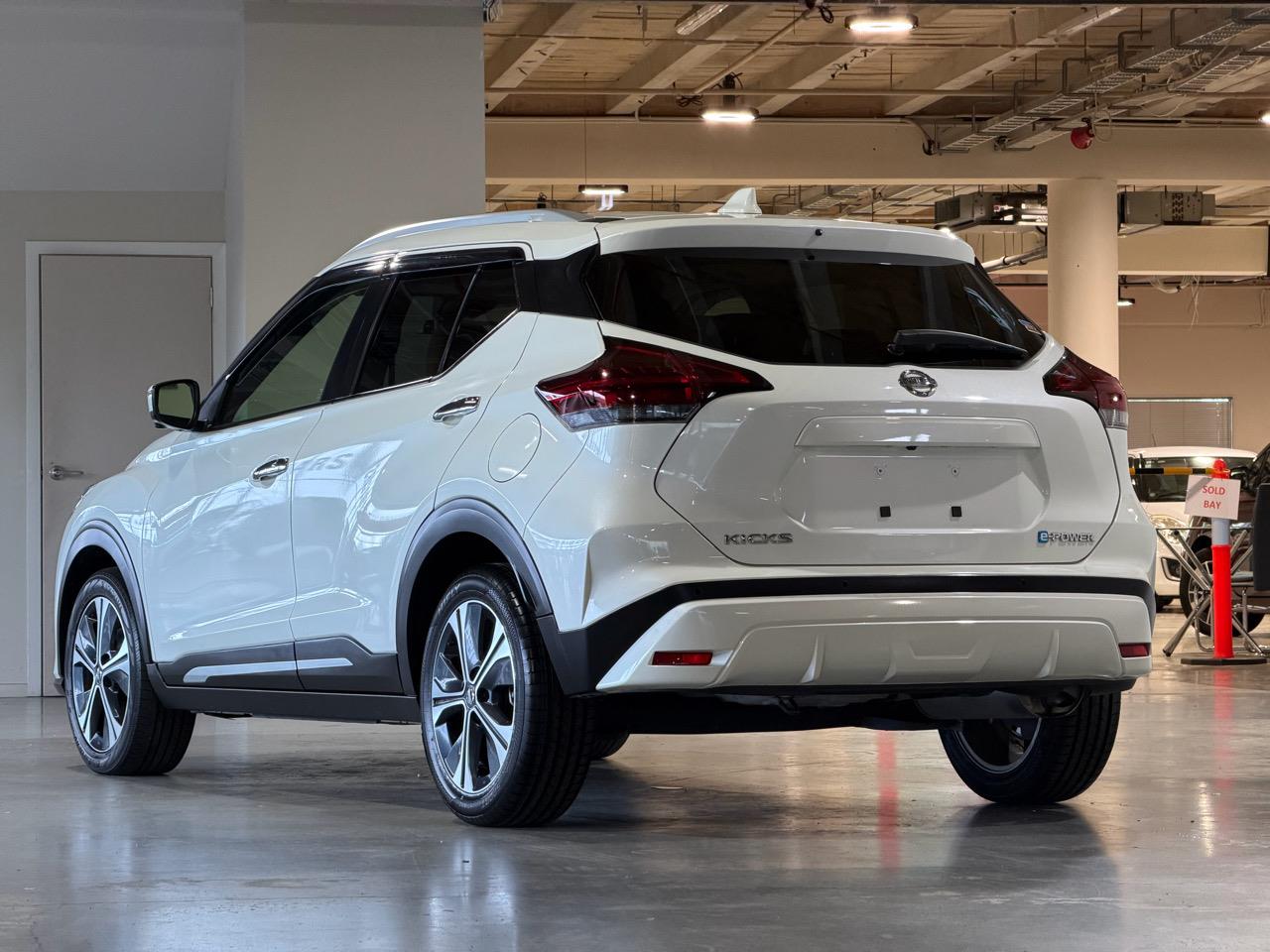 2021 Nissan KICKS E -Power X Carousel 5