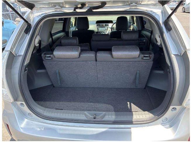 2012 Toyota Prius ALPHA G-GRADE Carousel 1