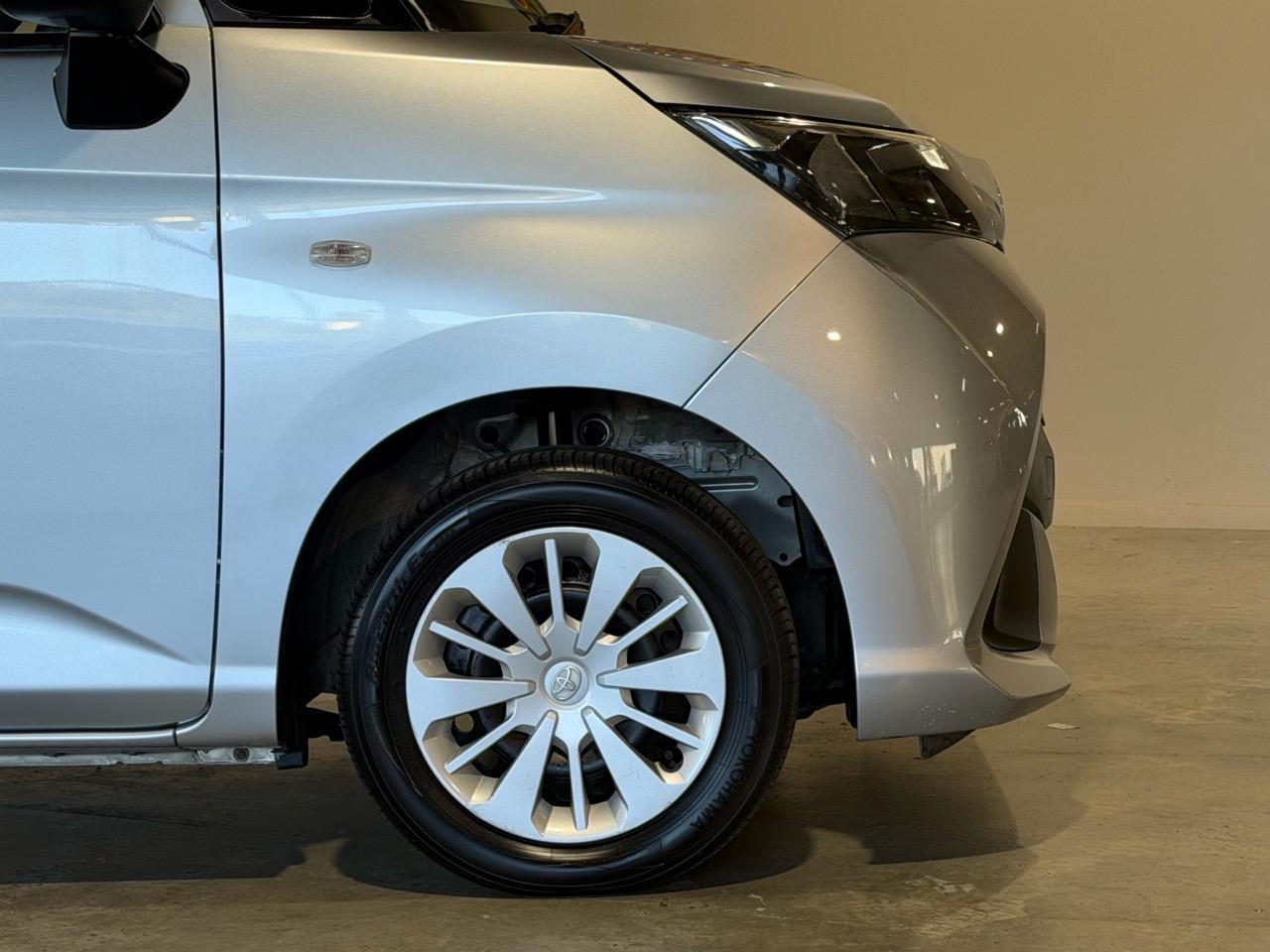 2018 Toyota Tank XS Carousel 2