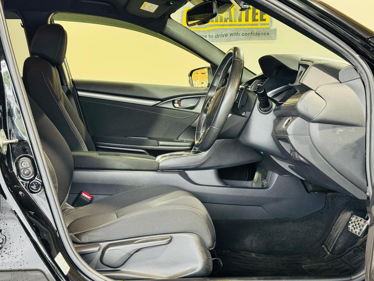 2019 Honda Civic Hatchback Carousel 18