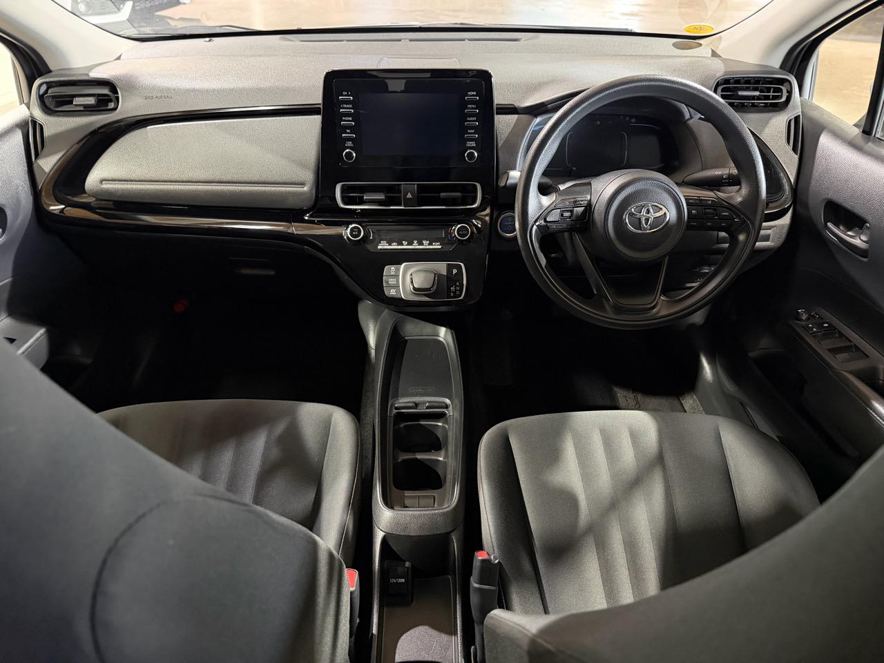 2021 Toyota Aqua X-GRADE Carousel 5