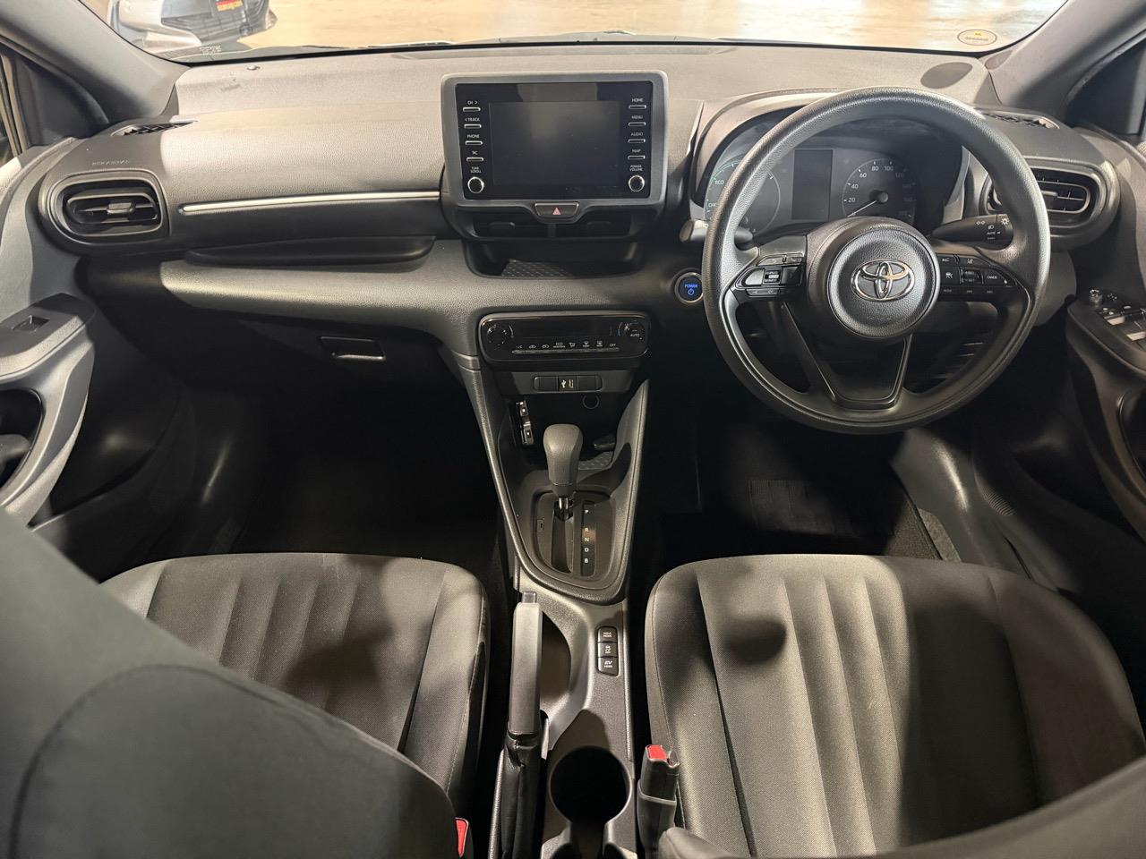 2021 Toyota Yaris Hybrid X Carousel 5