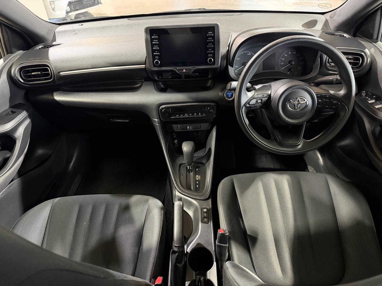 2021 Toyota Yaris Hybrid X Carousel 5