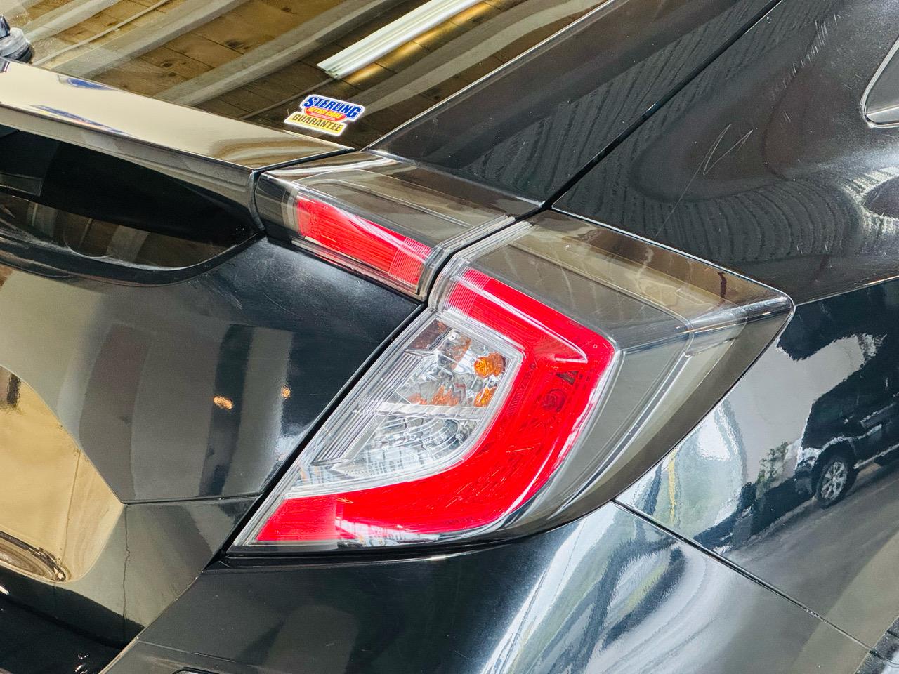 2019 Honda Civic Hatchback Carousel 10
