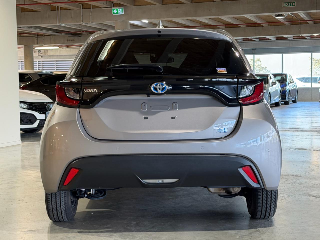 2021 Toyota Yaris Hybrid X Carousel 16