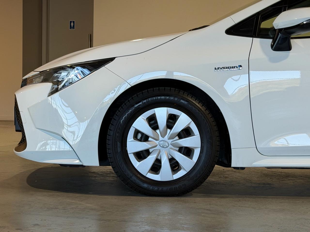 2020 Toyota Corolla Touring Hybrid G-X Plus Carousel 8