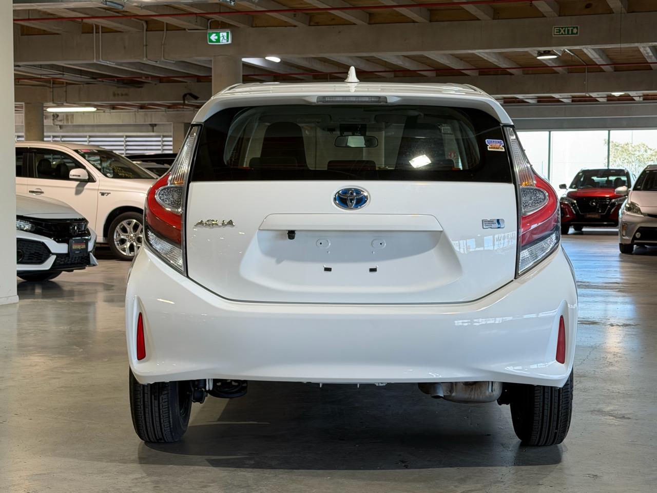 2019 Toyota Aqua L-Grade Carousel 12