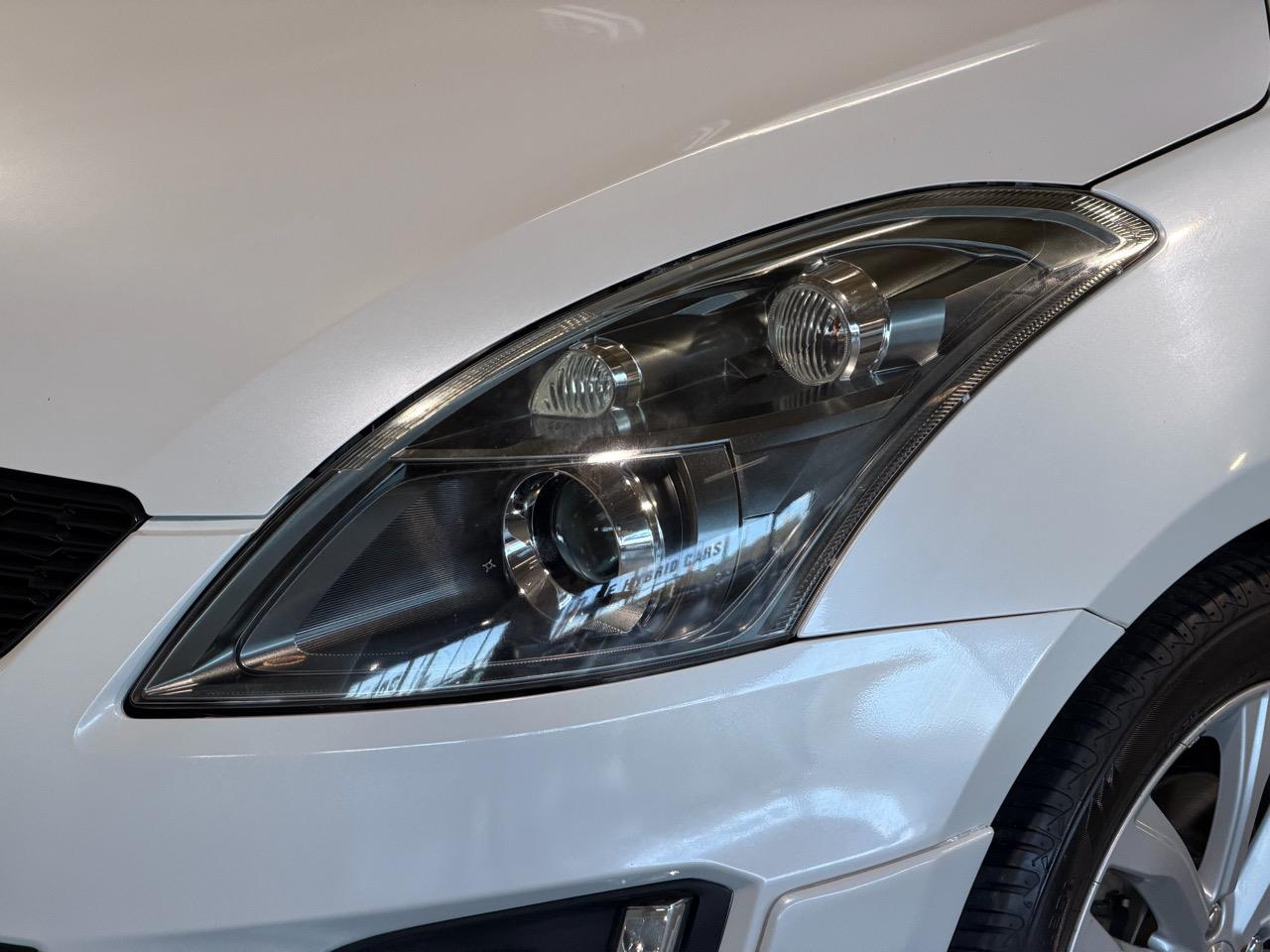 2015 Suzuki Swift RS Carousel 6