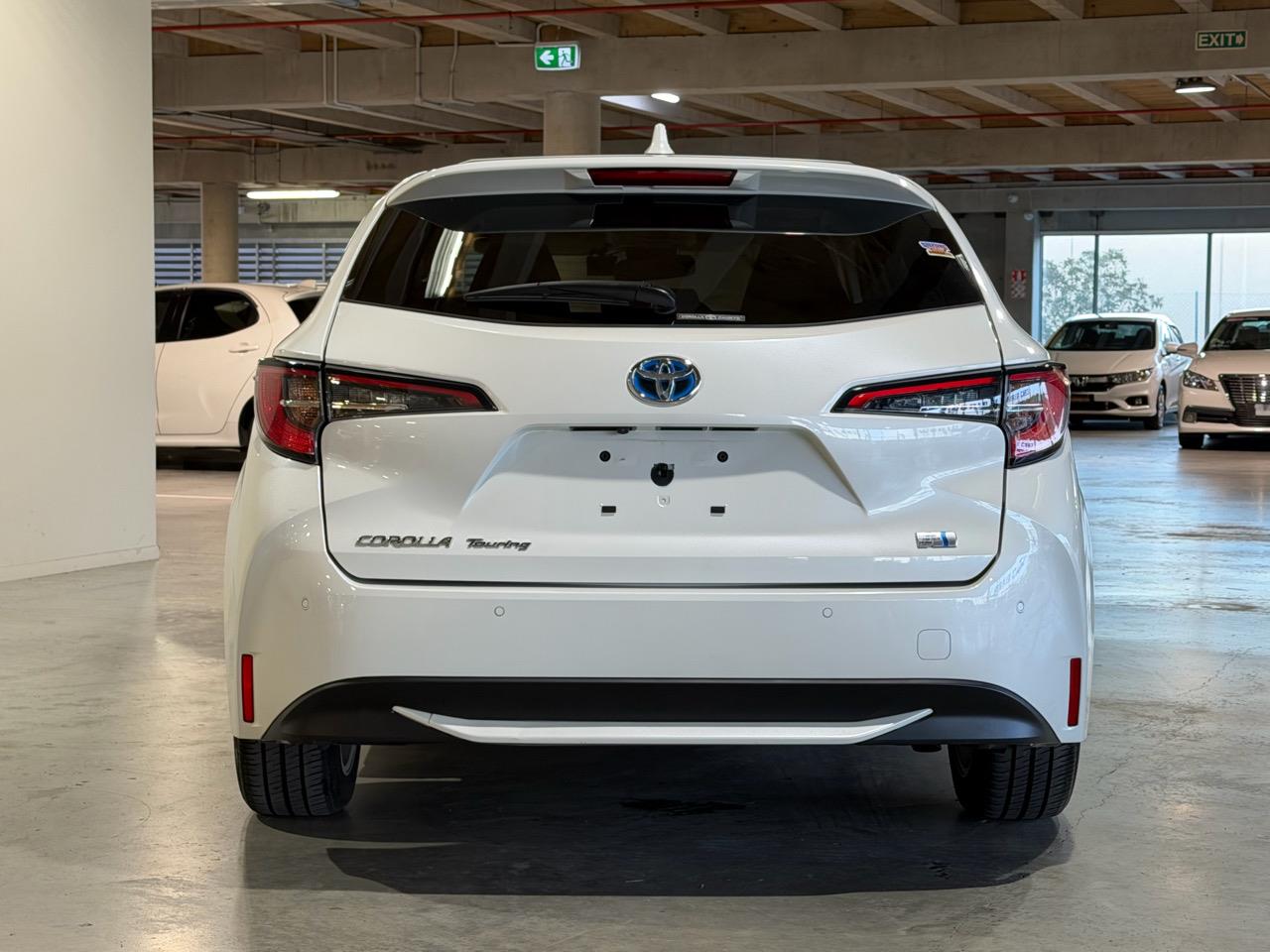 2021 Toyota Corolla Touring Hybrid-S Carousel 16