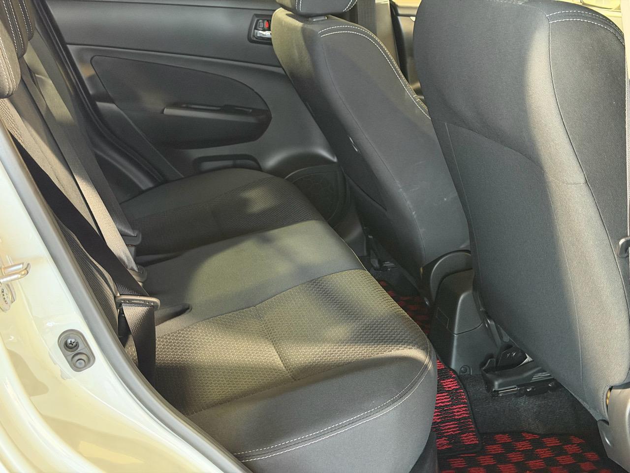 2015 Suzuki Swift RS Carousel 5