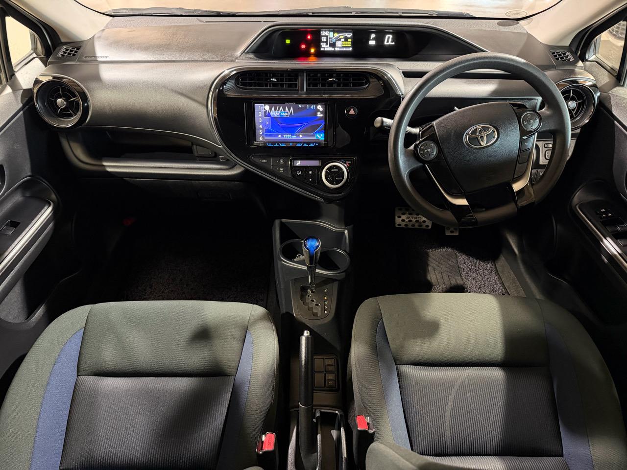 2018 Toyota Aqua "S Grade" Carousel 5