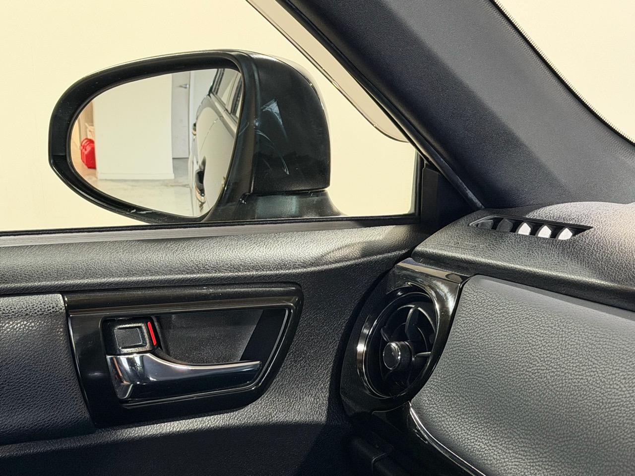 2018 Toyota Corolla G-WXB GRADE Carousel 4