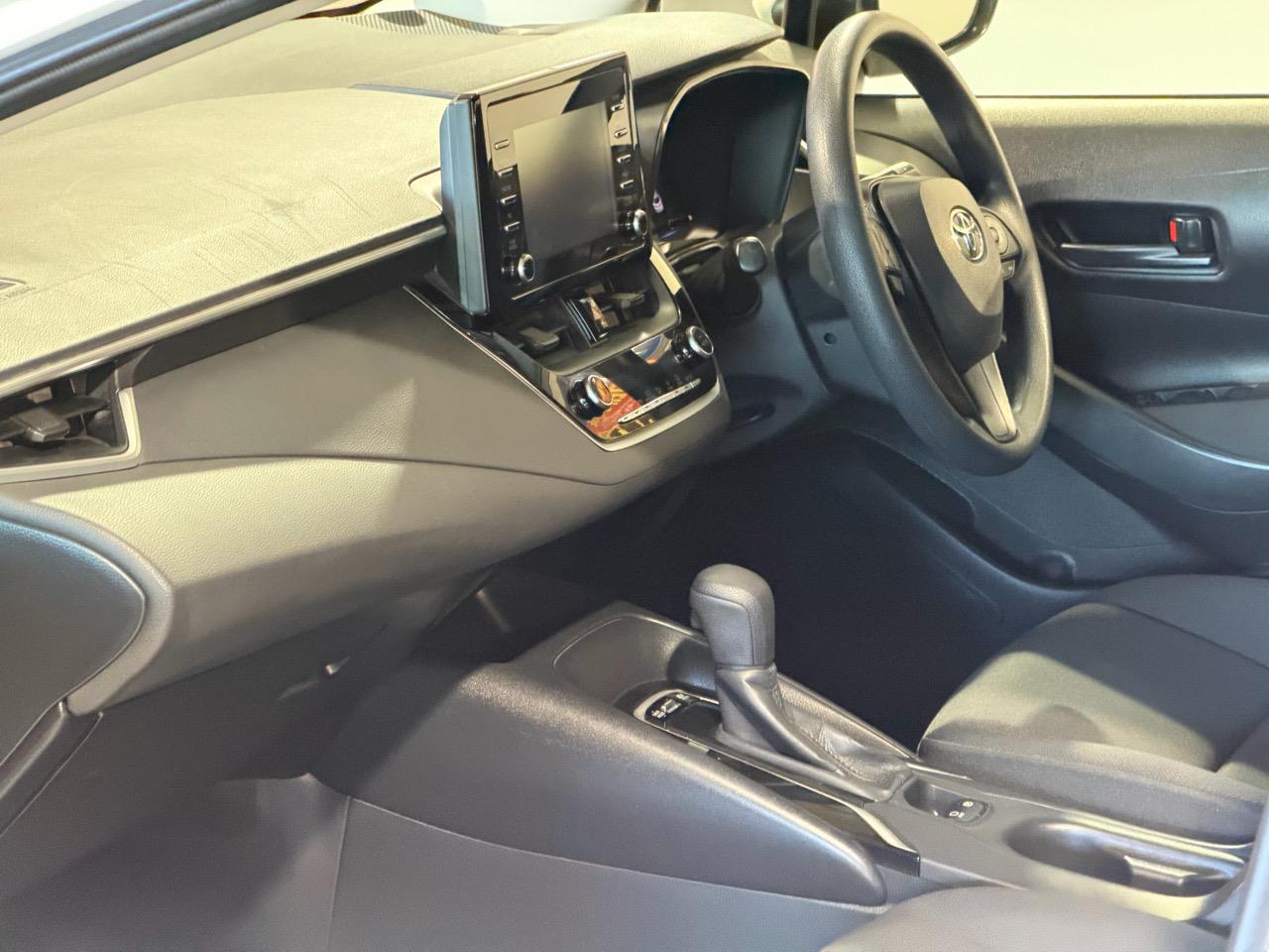 2020 Toyota Corolla Touring Hybrid G-X Plus Carousel 2