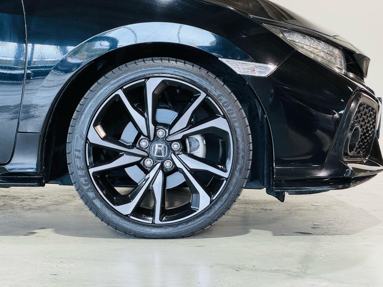 2019 Honda Civic Hatchback Carousel 9