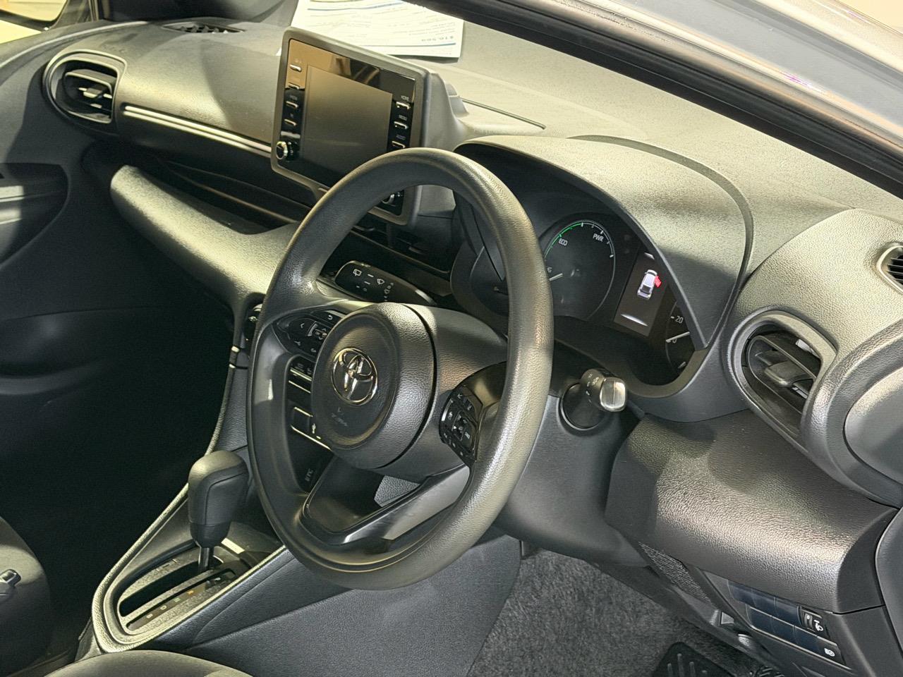 2021 Toyota Yaris Hybrid X Carousel 5