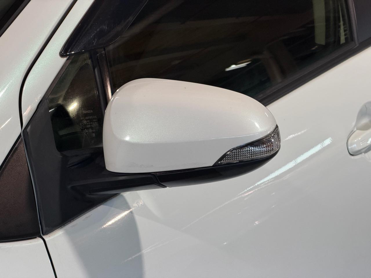 2018 Toyota Aqua "S Grade" Carousel 7