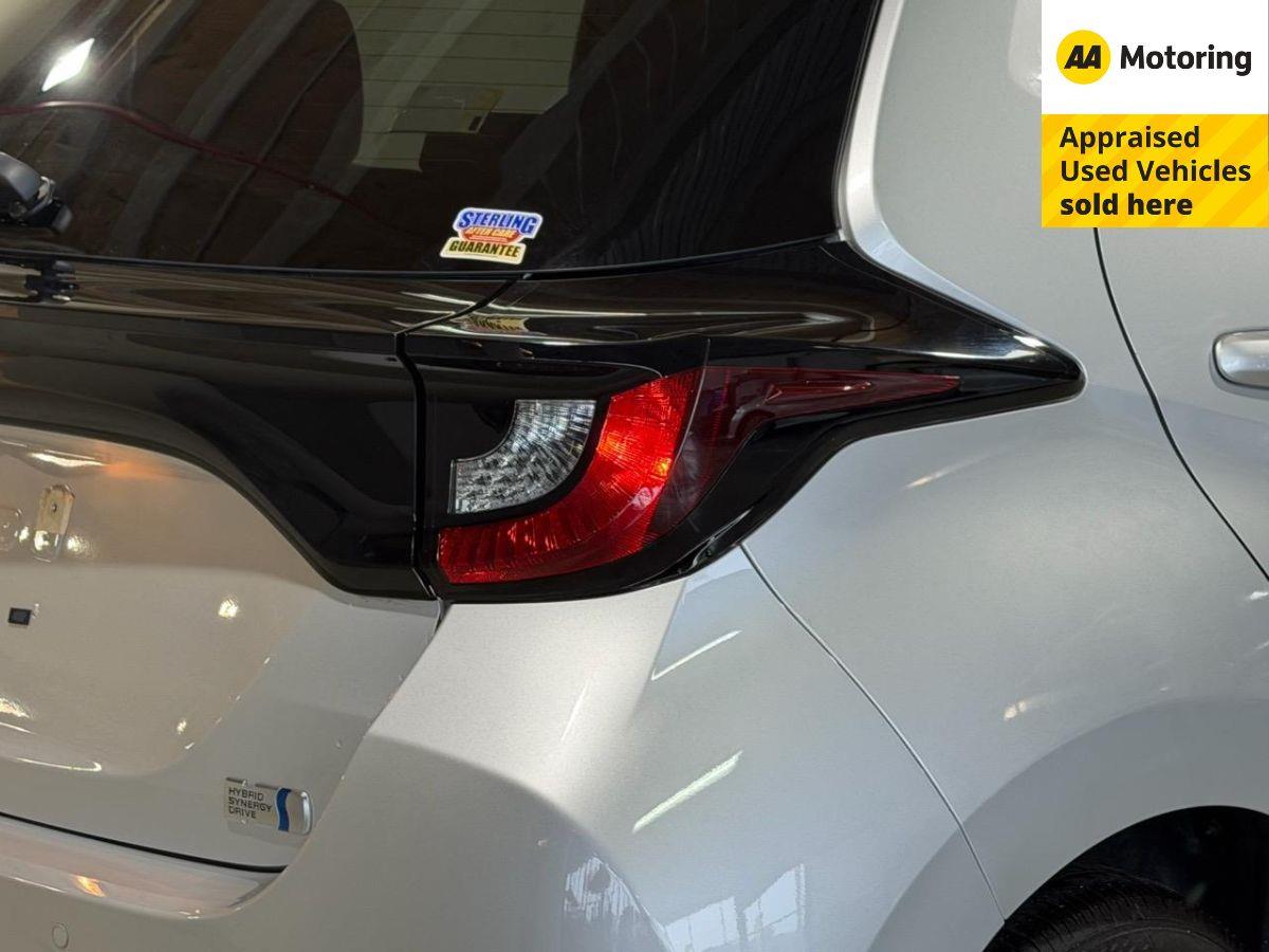 2021 Toyota Yaris Hybrid X Carousel 18