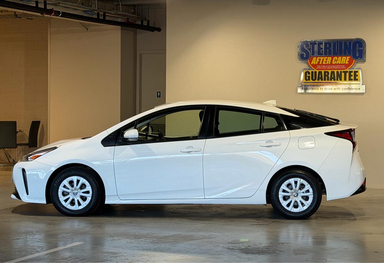 2021 Toyota Prius S -Grade Carousel 14