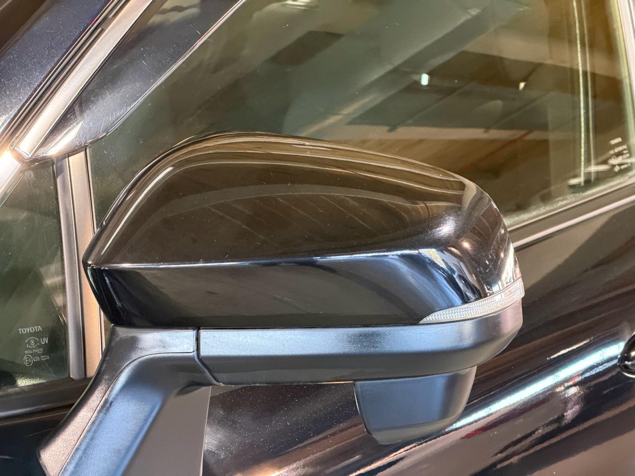 2022 Toyota Corolla Cross HYBRID-S Carousel 7
