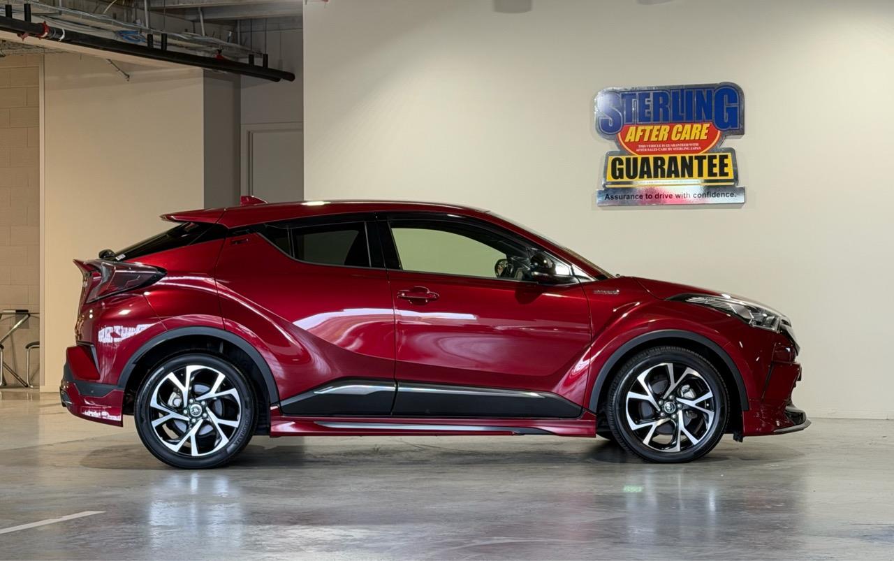 2017 Toyota C-HR G- LED GRADE Collage 1