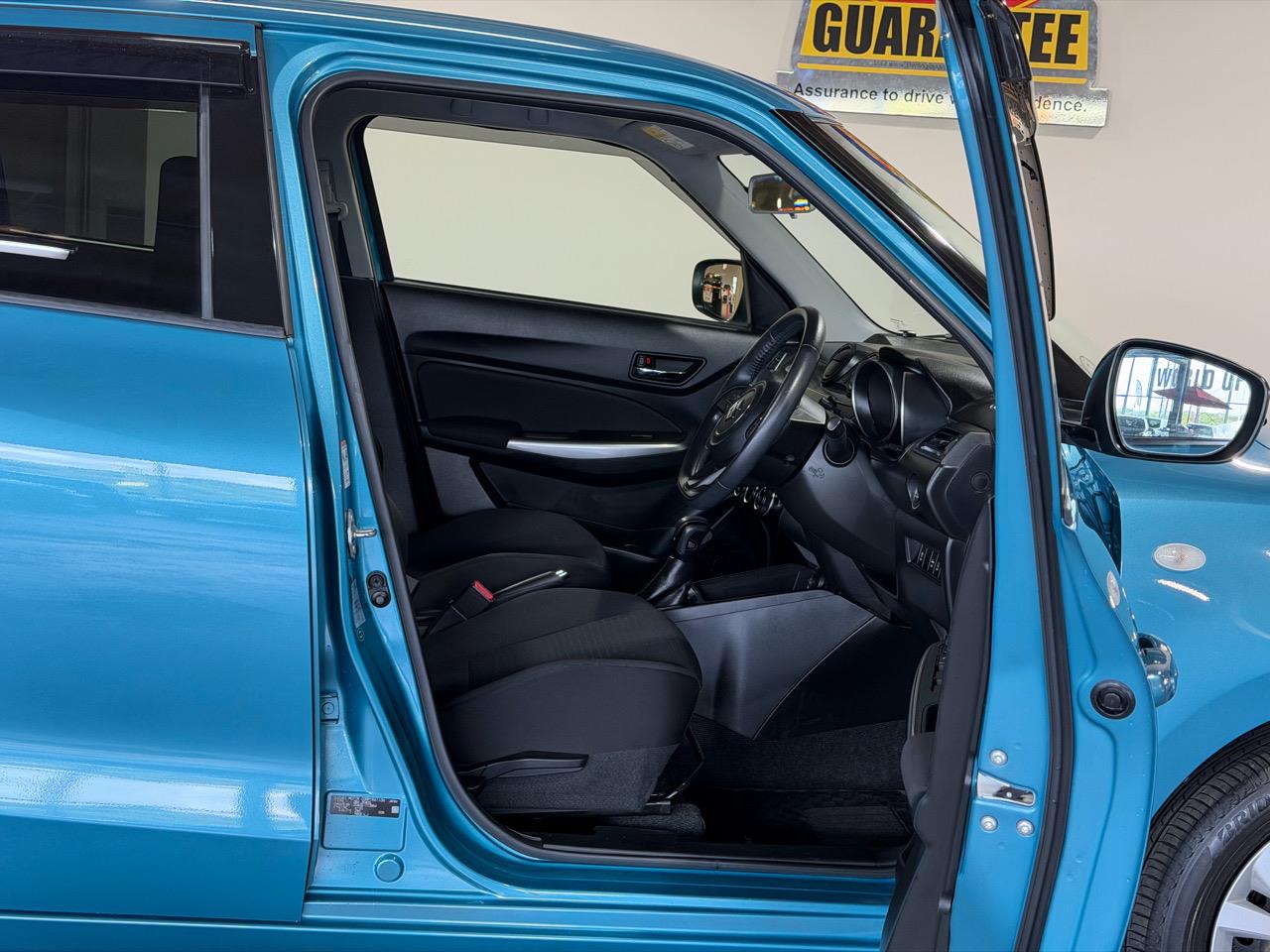 2017 Suzuki Swift XG Limited Carousel 9